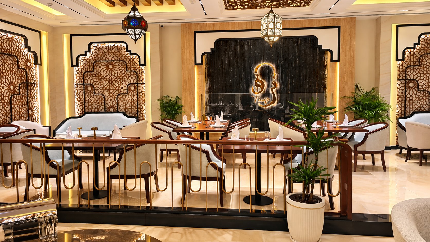 Luxurious Arabic Inspired Restaurant Interior